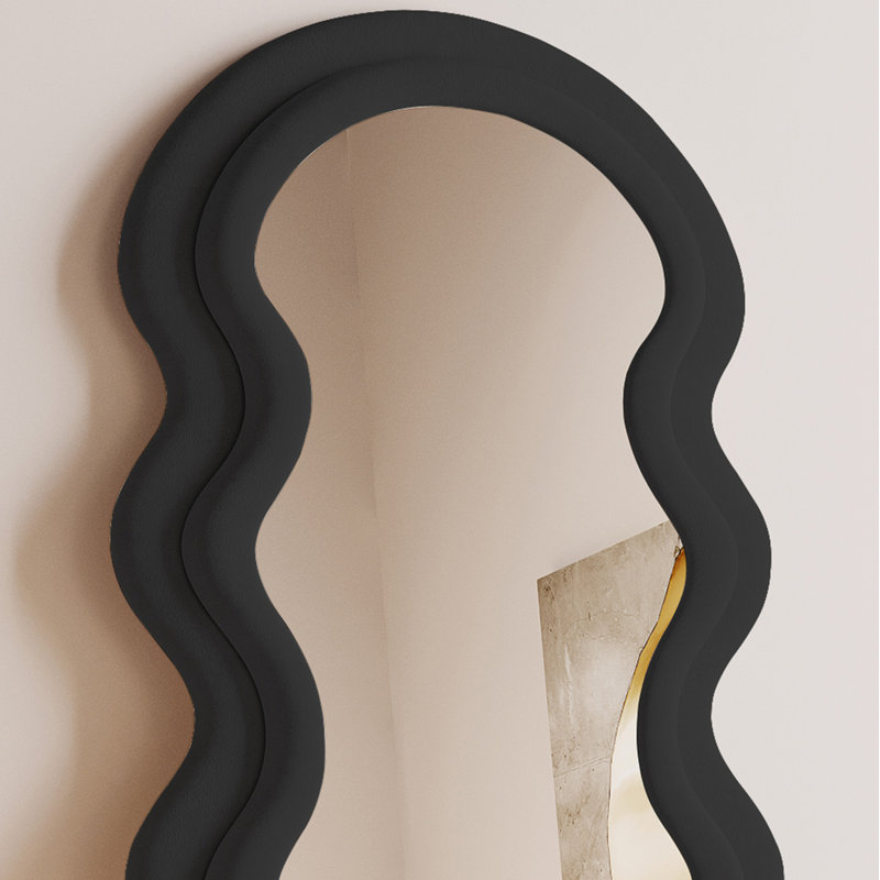 Amon Takengon Wavy Mirror, Black