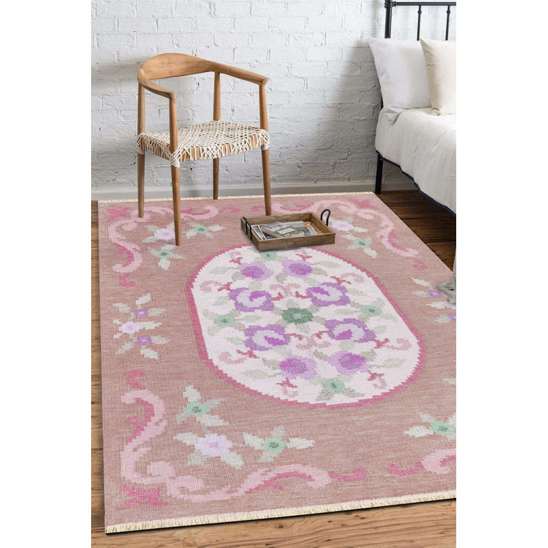 Tapis mauve à motif floral Dusty Rose, Rose / Mauve