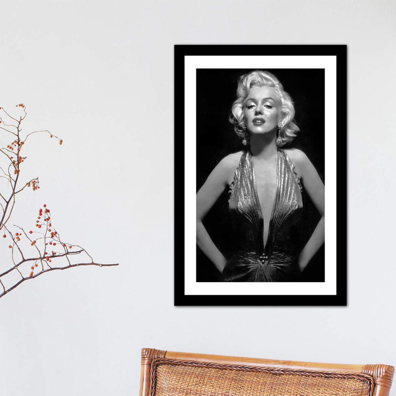 «Radio Iconic Marilyn Monroe», reproduction de photo sur toile, H 24 po x l 16 po x P 1 po, Papier encadré noir