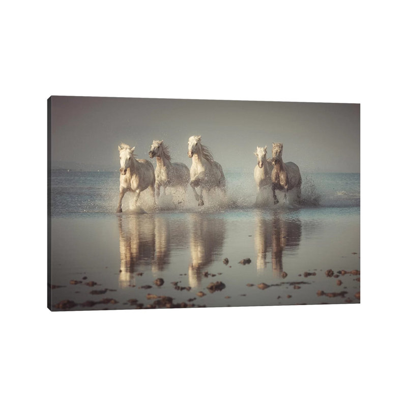 Camargue Horses par Rostovskiy Anton - reproduction de photo sur toile tendue, H 12 po x l 18 po x P 1,5 po
