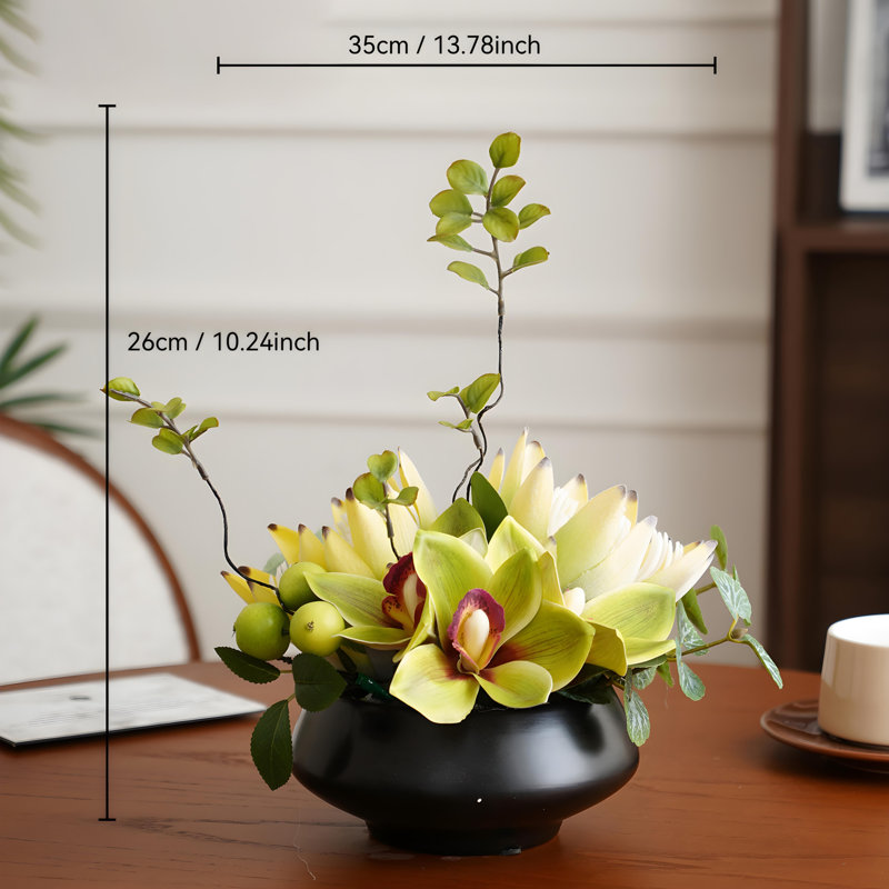 Ornements de fleurs simulées