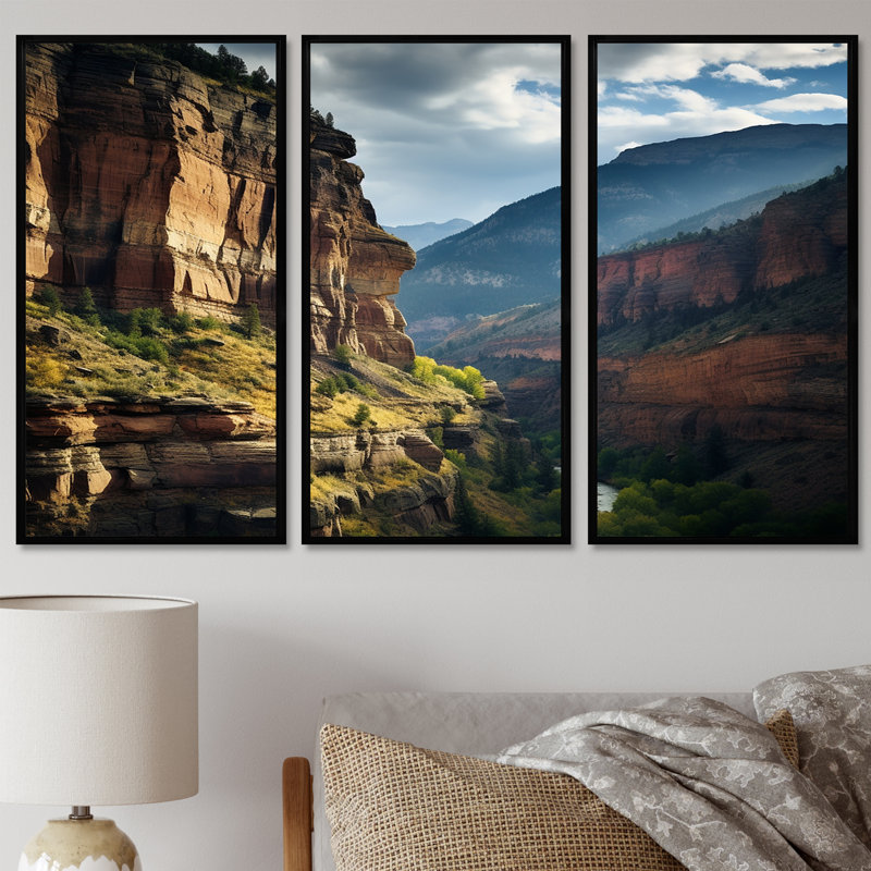 Nuage au-dessus du canyon Mountain Flow - ensemble d'art mural de montagne, Cadre flottant noir, H 40 po x l 60 po x P 1 po