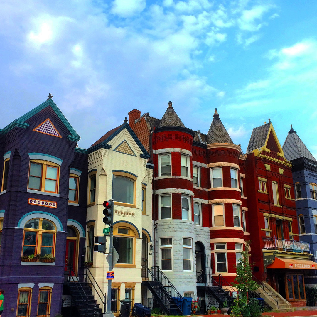 Leinwandbild Neighborhood Colourful Buildings von Jtmurray366