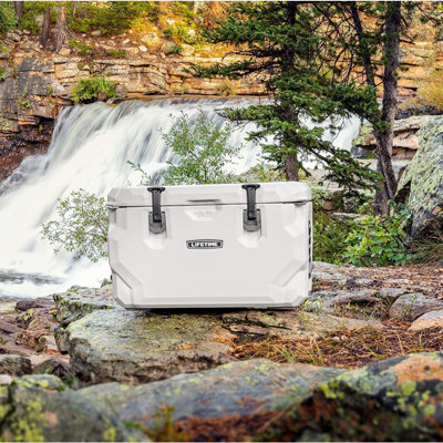 Lifetime 65 Quarts Ice Chest