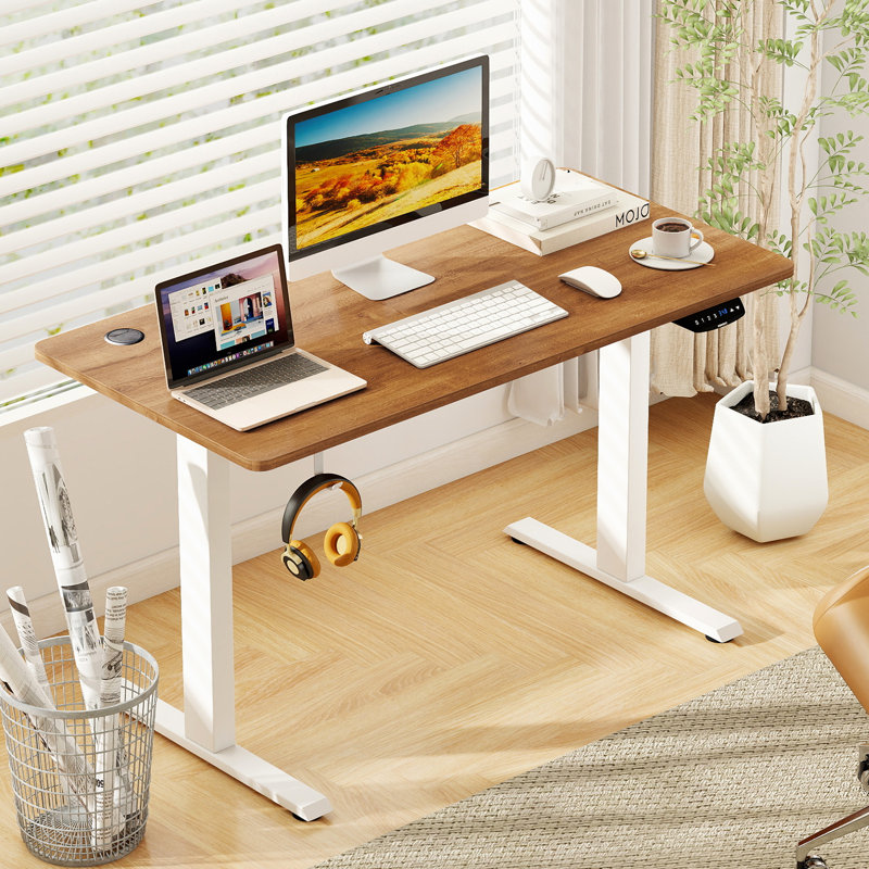 Bureau debout à hauteur ajustable Studley, H 47,3 po x l 47 po x P 24 po, Naturel / blanc