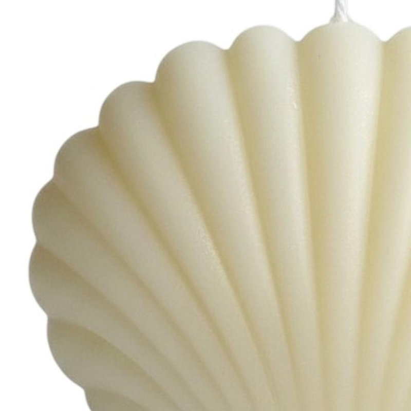 Bougie dimensionnelle 4 po ivoire lavande sauvage et sauge coquillage