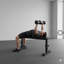 Banc de musculation à conception plate pour les haltères, servant de tabouret compact pour la mise en forme à domicile et l'entraînement en force, mettant l'accent sur le confort et la construction de soutien