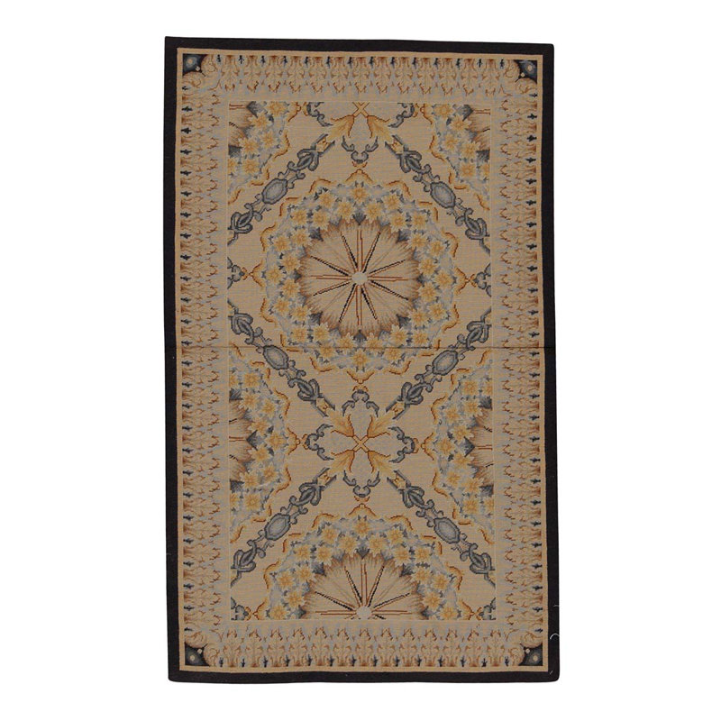 Hand Knotted Wool Oriental Area Rug