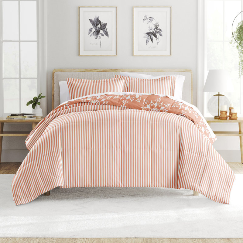  Daisy Medallion Reversible Down-Alternative Comforter, Twin, Clay