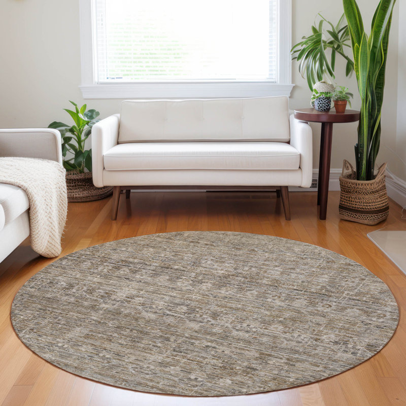 Tapis intérieur / extérieur brun lavable à la machine Xhevrie, Rond 8 pi