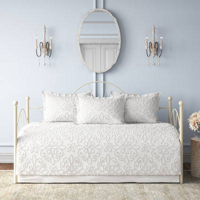 Emberly 5 Piece Tufted Cotton Chenille Daybed Set