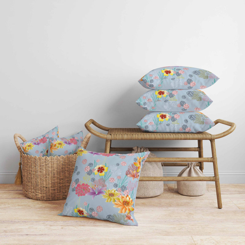 Coussin en faux suède coloré Flora, Carré 18 po
