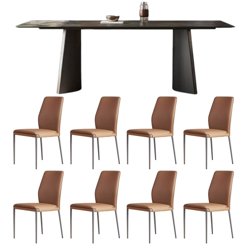 Petite table et chaises sophistiquées