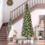 Arbre de Noël 9 pi avec 460 branches réalistes, pin, baies rouges et forme d'assemblage facile, sans arrosage nécessaire