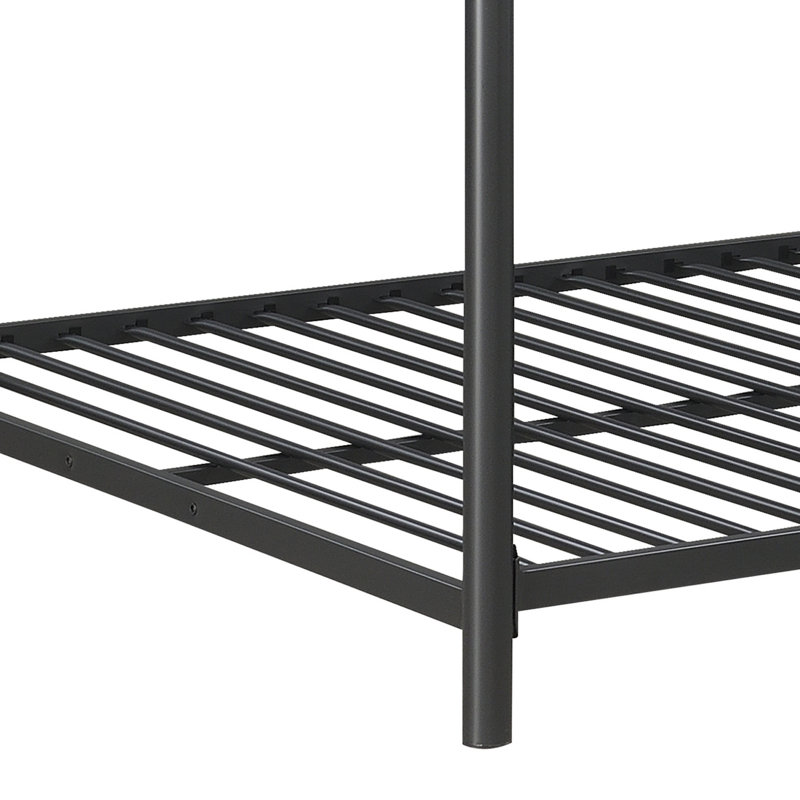 Triple lit superposé avec structure en acier robuste et conception peu encombrante, idéal pour la chambre d'enfant