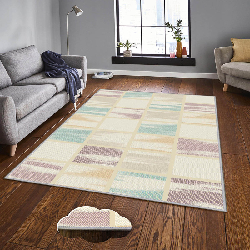 Tapis beige / mauve / bleu en polyester tissé à la machine Mckain, Rectangle 3 pi 11 po x 5 pi 11 po