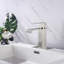 Robinet de salle de bain à cascade, robinet de meuble-lavabo à poignée simple-128563131