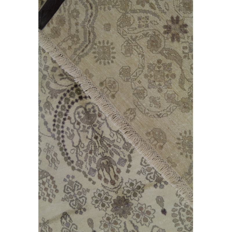 Geometric Area Rug in Beige