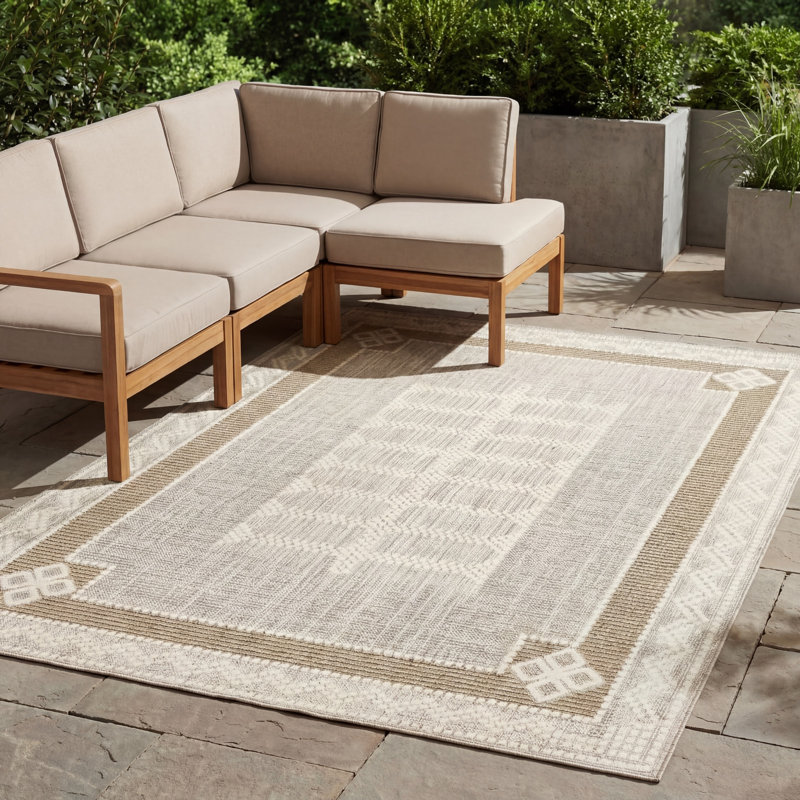 Tavraj Modern Geometric Medallion Beige / Tan Indoor/Outdoor Rug, Rectangle 7'10" x 10'