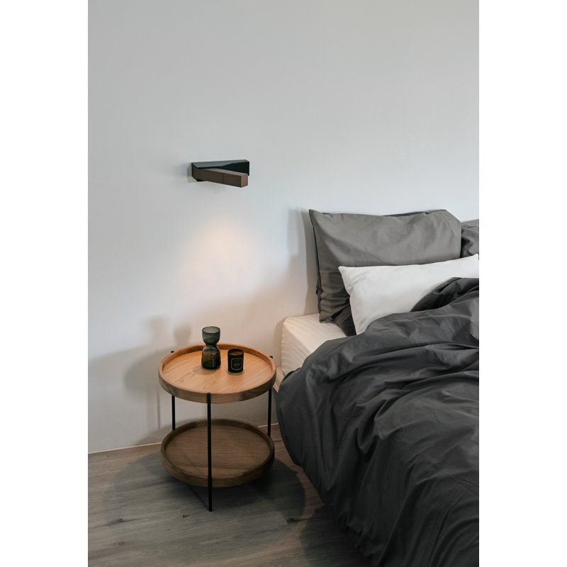 WÚ 1 - Light Armed Sconce, Pearl Cocoa/Matte Black