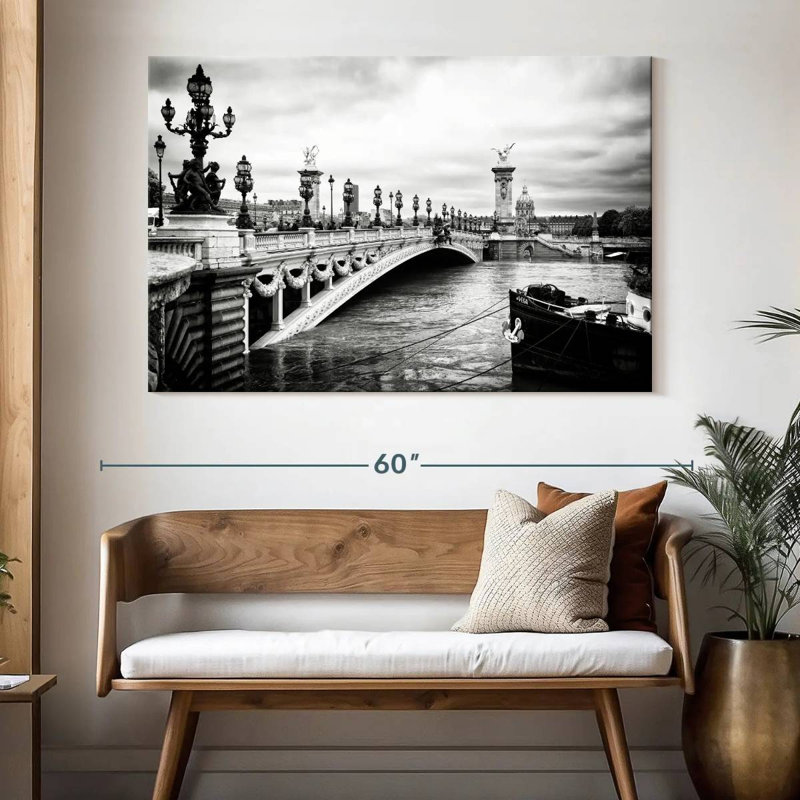 Lilie Alexandre III, pont II, H 34 po x l 51 po