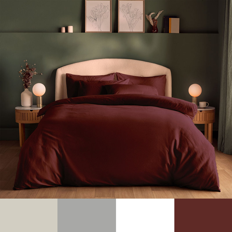 Silentnight Brushed Cotton Duvet Set, Red, King Duvet Cover Set + 2 Standard Pillowcases