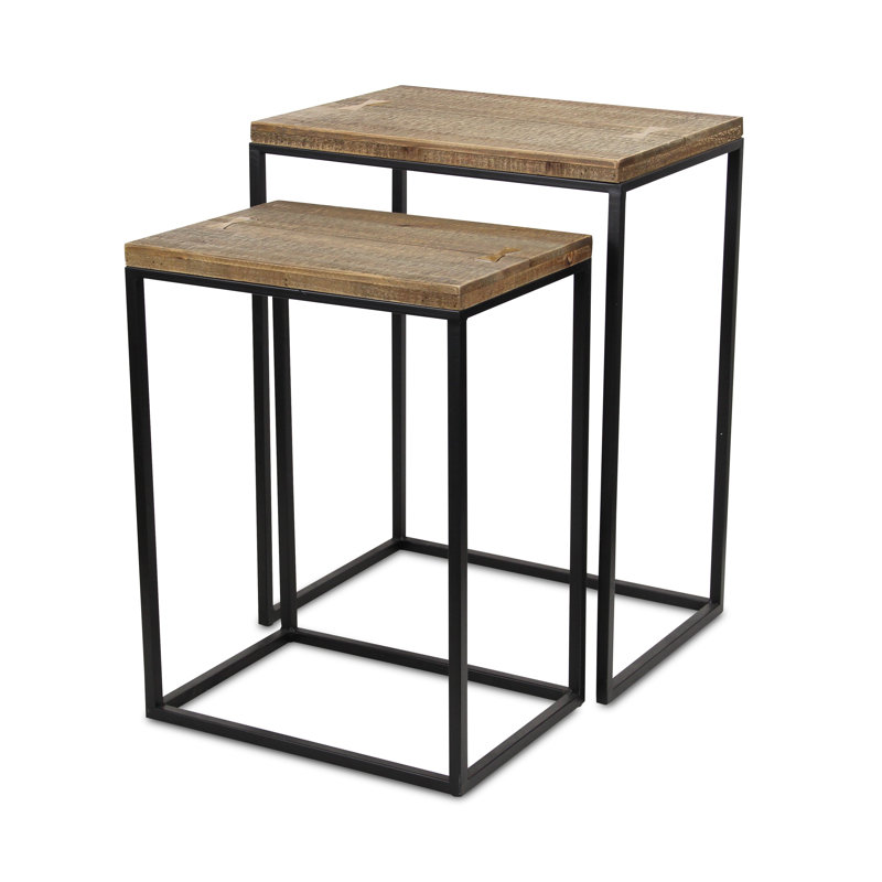 Tables gigognes en bois massif