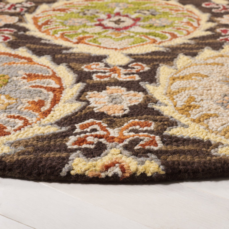 Roshanta Hand Tufted Wool Cotton Damask Rug in Red/Green, Round 6'