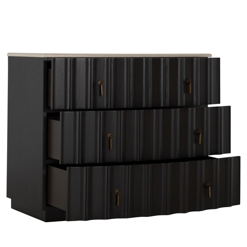 Sergio Chest