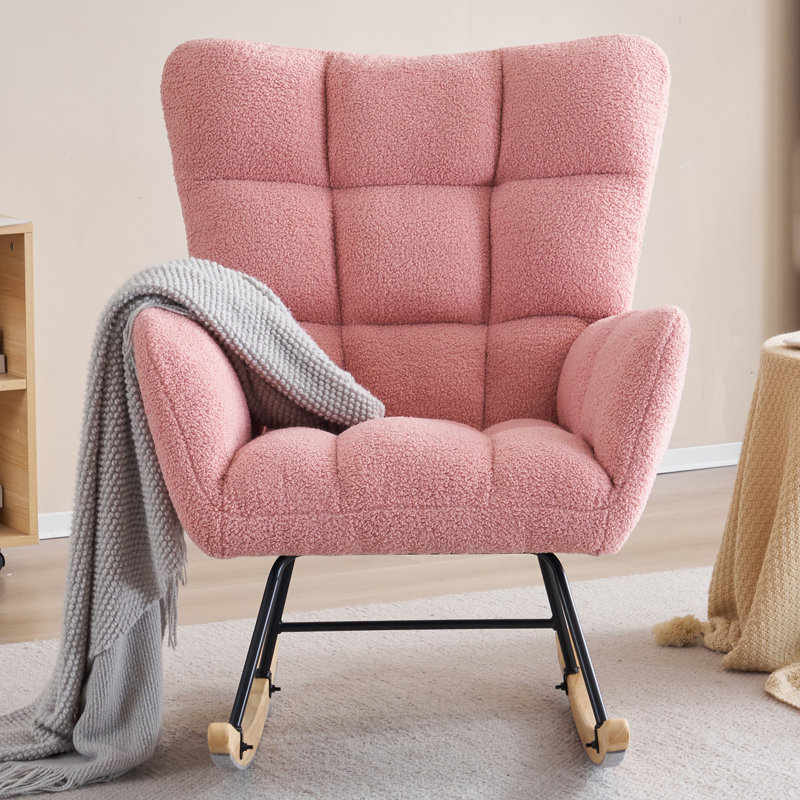 Chaise berçante rembourrée Jillan, Fausse fourrure rose
