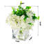 Arrangements floraux mixtes dans un vase