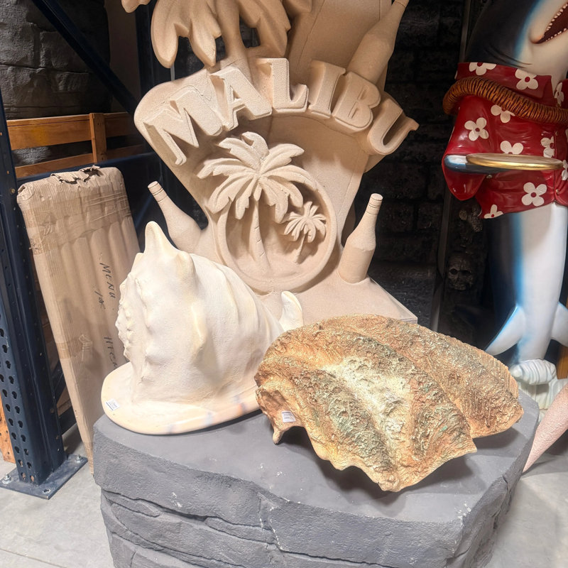 Statue de coquillages Calyce