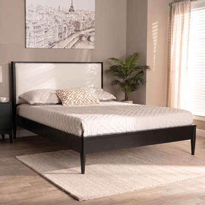 Lit plateforme de style moderne du milieu du siècle avec pieds fuselés, cadre de lit en bois massif, tête de lit rembourrée en bouclette, support à lattes en bois durable, aucun sommier requis
