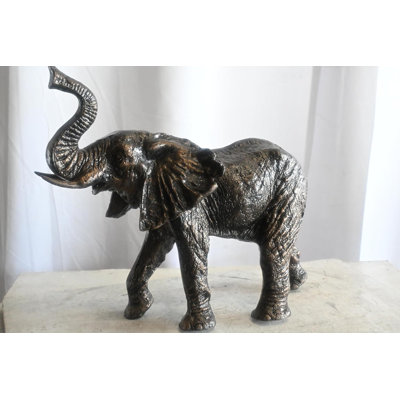 Sculpture trépied africain en aluminium fabriqué à la main 24 po x 12 po x H 21 po