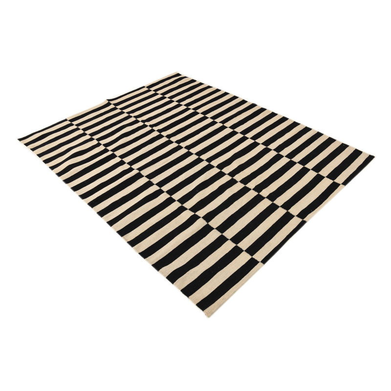 Tapis noir et blanc Petrella