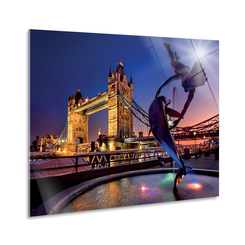 Fountain in London 1 Piece Wall Art, 65cm H x 95cm W
