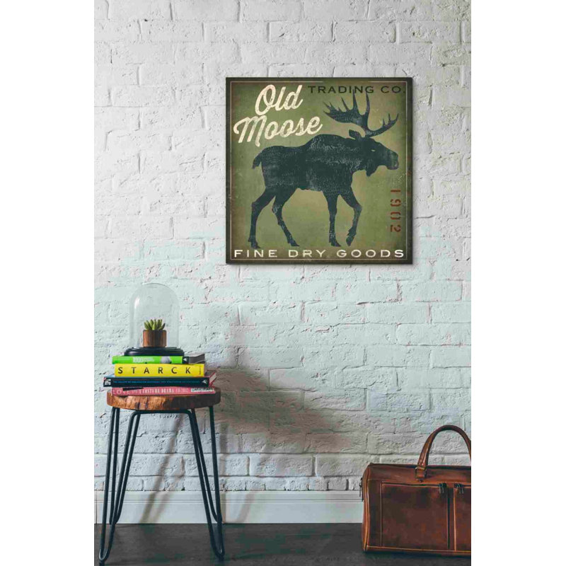 «Old Moose Trading Co. - green» par Ryan Fowler, art mural sur toile, H 26 po x l 26 po x P 1,25 po
