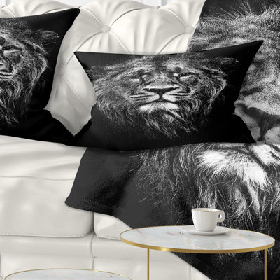 Coussin décoratif à imprimé lion mâle mâle