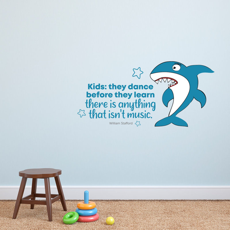 Décalcomanie murale en vinyle cute Shark, H 8 po x l 10 po x P 0,05 po