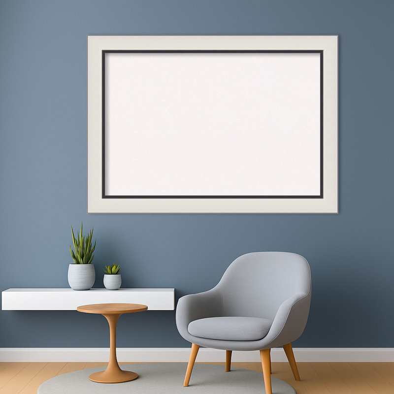 Tableau blanc Ellie avec cadre noir, tableau blanc, tableau d'organisation, tableau d'affichage, H 30 po x l 42 po, Blanc