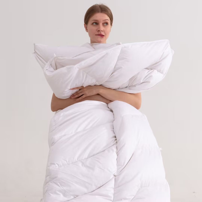 Édredon en duvet d'oie Latitude Run® Premium, mi-chaud pour toute l'année, Simple