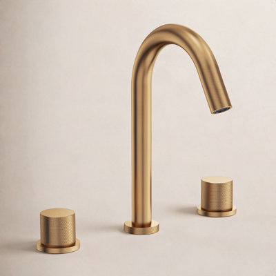 Widespread Bathroom Faucet with Drain