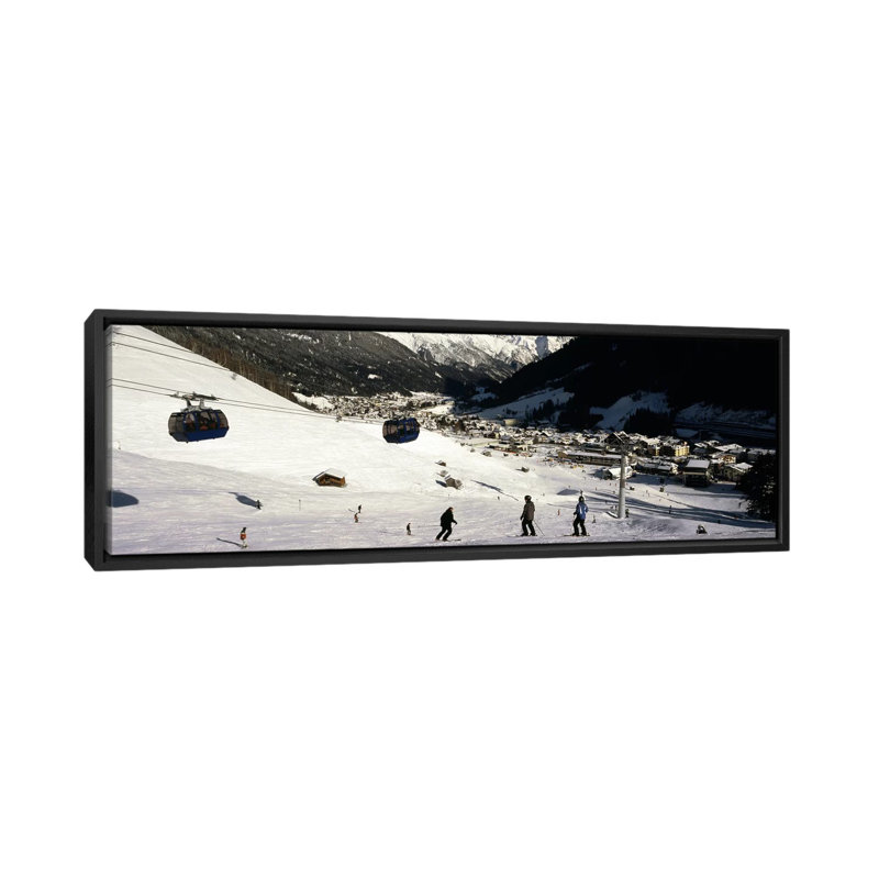 Reproduction de photo sur toile tendue, H 12 po x l 36 po x P 1,5 po, Toile avec cadre noir