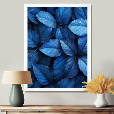 «Midnight Blue Leaves Tranquility I», art mural sur toile à motif floral