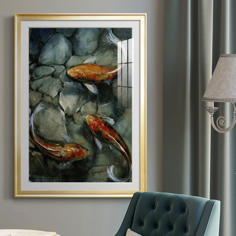 Tres Koi I, reproduction encadrée de qualité supérieure - prête à être accrochée, Or, H 36,5 po x l 26,5 po x P 1 po