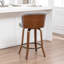 Tabouret de comptoir pivotant rembourré avec structure en bois Devaney-123161749