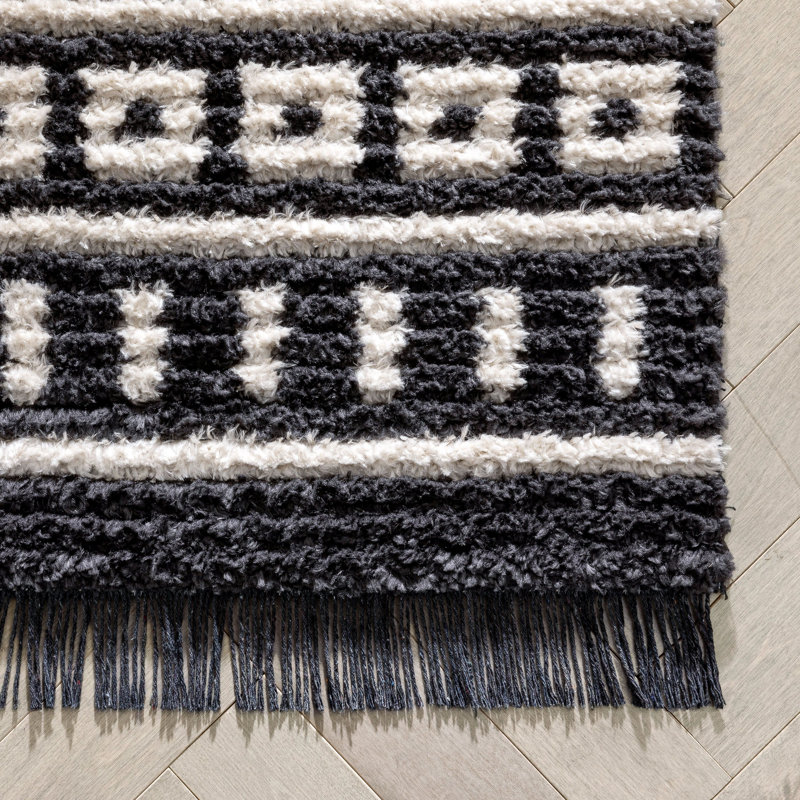 Tapis noir / blanc Marzana Tribal, Tapis de couloir 2 pi 7 po x 9 pi 10 po