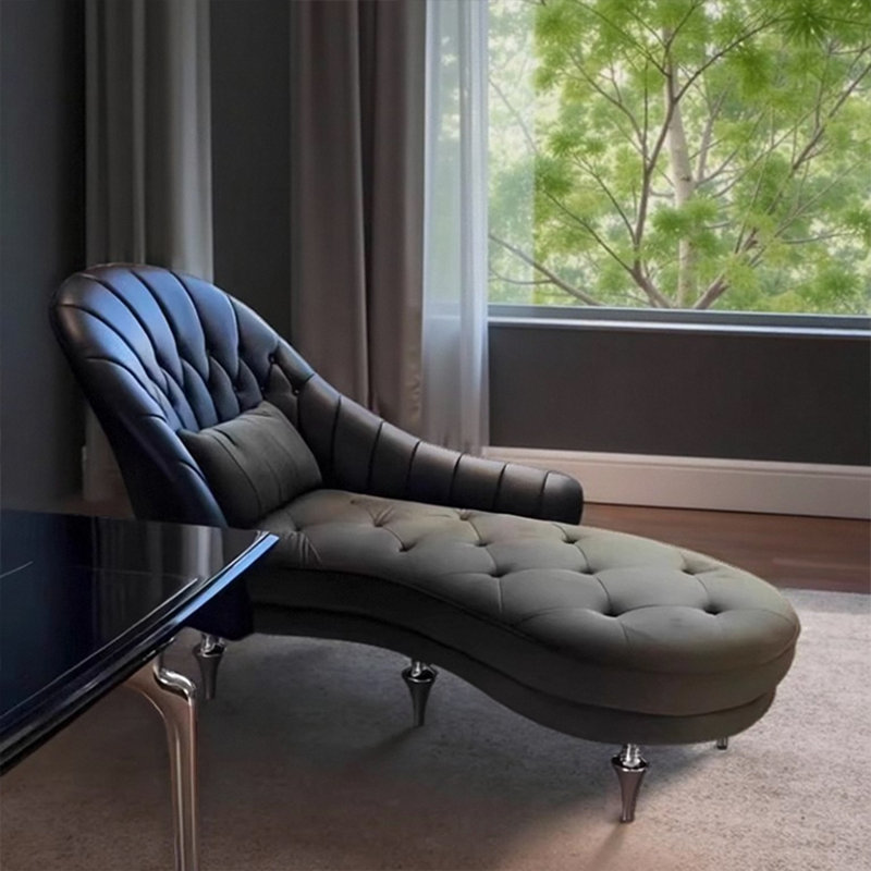 Chaise en bois massif tendance et confortable, Face à la gauche