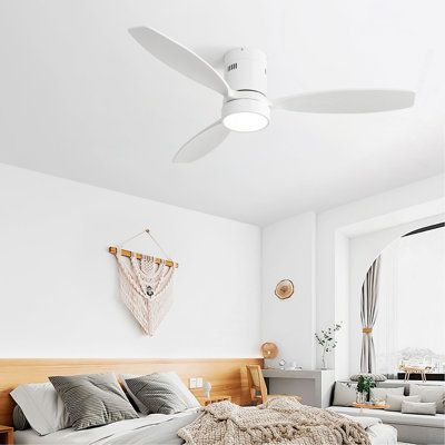Ventilateur de plafond encastré en bois massif de 52 pouces avec moteur à courant continu réversible à télécommande 6 vitesses pour la maison