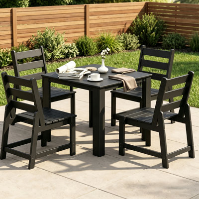 Ensemble repas 5 pièces avec trou pour parasol en PEHD